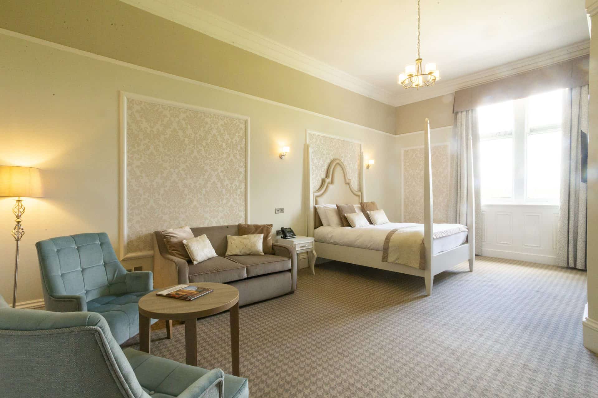 four poster